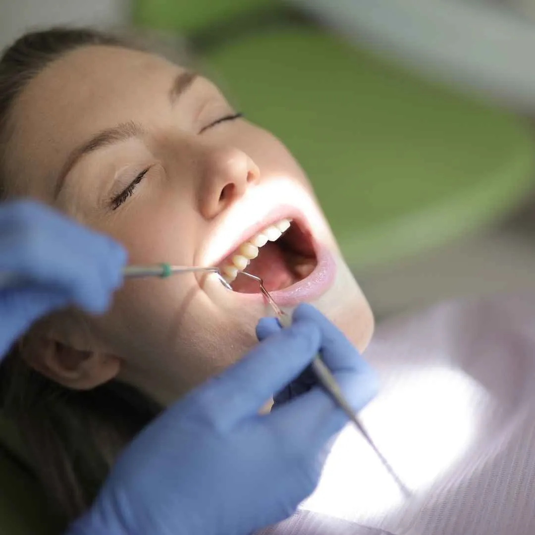 how to keep gums healthy