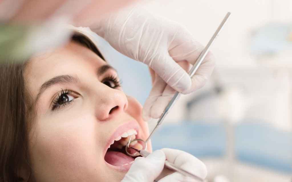 Alanya dental cleaning — Ova Dent