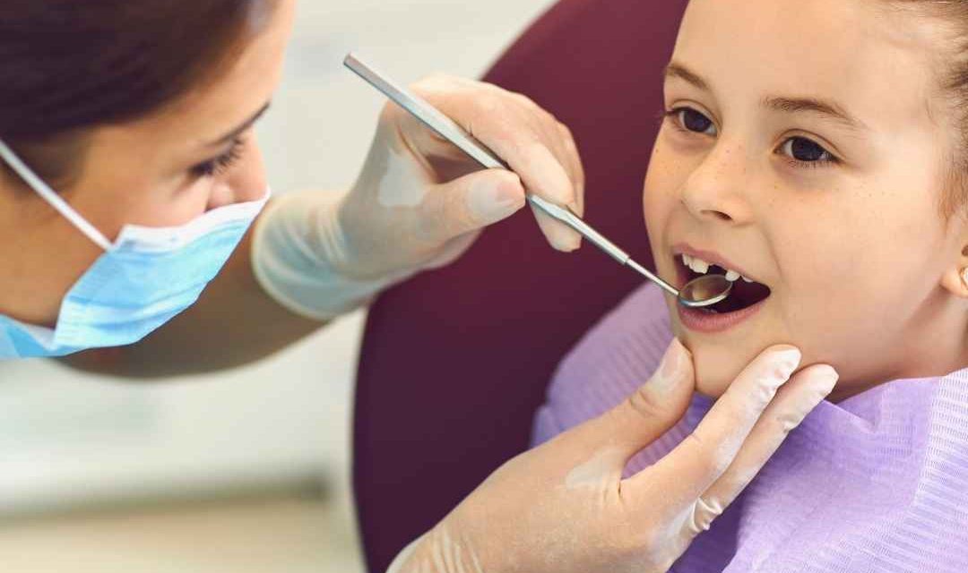 How to Choose the Right Toothbrush: A Complete Guide for Oral Health