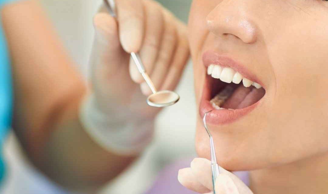 How to Use Mouthwash Correctly: A Complete Guide to Oral Hygiene